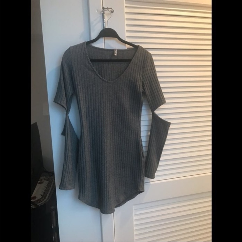 Gray Ribbed Cut-Out Bodycon Dress - Picture 3 of 5